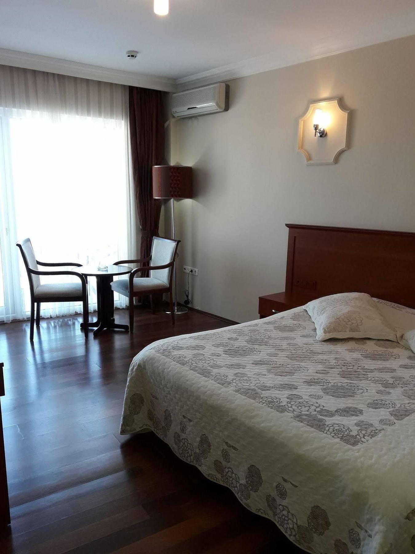 Dogalya Hotel มูดานยา ภายนอก รูปภาพ